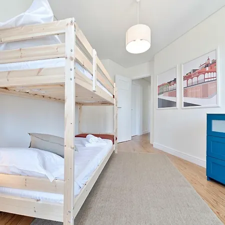 Sleep In Centre Downtown Апартаменты *