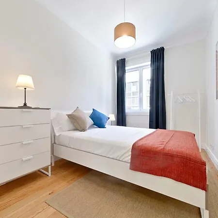Sleep In Centre Downtown Порту