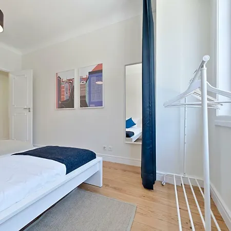 Sleep In Centre Downtown Апартаменты *