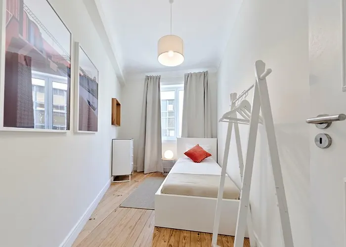 Sleep In Centre Downtown Порту