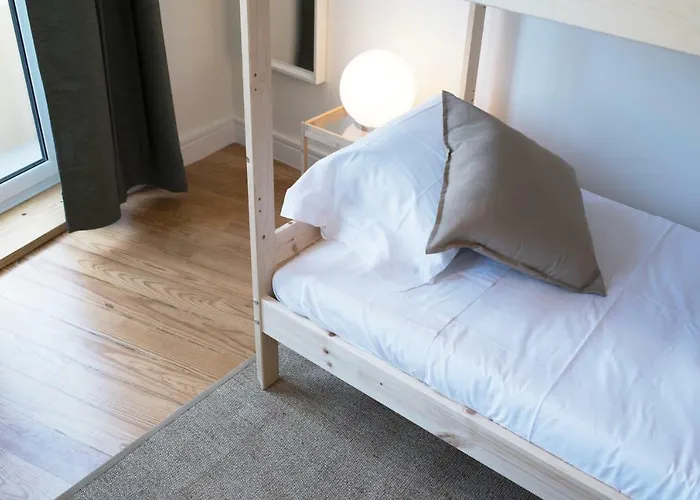 Sleep In Centre Downtown Порту